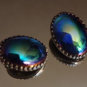 FREE 🌲 $20 DOLLAR 🌲 PURCHASE.  MYSTIC TOPAZ CLIP ON EARRINGS